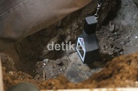 Setelah diteliti benda itu ternyata bukan meteor atau yang berasal dari antariksa melainkan hanya besi biasa, kata Kepala Pusat Sains Antariksa Lapan, Clara Yono Yantini.