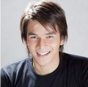 Buka Usaha Cuci Mobil, Jonathan Frizzy Ngumpulin Modal Nikah