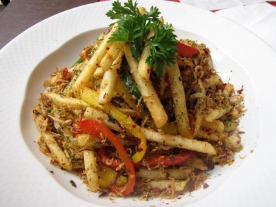 Nyam... Nyam... Menikmati Menu Lezat Di Gerai Kopi!