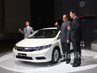 Honda Luncurkan Civic Generasi 9