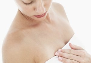 Perempuan-perempuan Pemberani dengan Satu Payudara