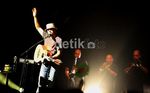Konser Penuh Cinta Jason Mraz