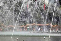 Bunderan Hotel Indonesia merupakan titik finish dari perjalanan pawai karnaval budaya nusantara
