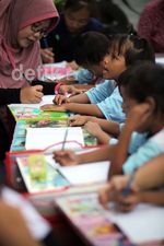 Asyik, Anak Jalanan Ini Bisa Belajar Gratis