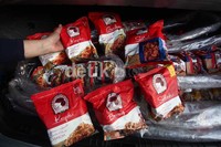 Sedikitnya omzet yang berhasil dikantongi dari hasil penjualan maicih diakuinya sebanyak Rp 4 Miliar perbulan.