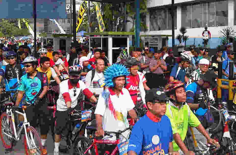 HUT Bhayangkara, Polri Gelar Sepeda Santai HUT Bhayangkara, Polri Gelar Sepeda Santai