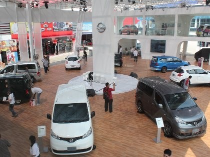 7 Trik Ampuh Belanja Mobil dan Motor di Pameran