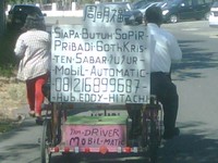 Foto diambil di daerah Jl. Putat Gede, Surabaya. (Tjipto Rahardjo)