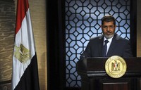 Mohamed Morsi bersumpah akan menjadi pemimpin bagi semua warga Mesir. REUTERS/Stringer.