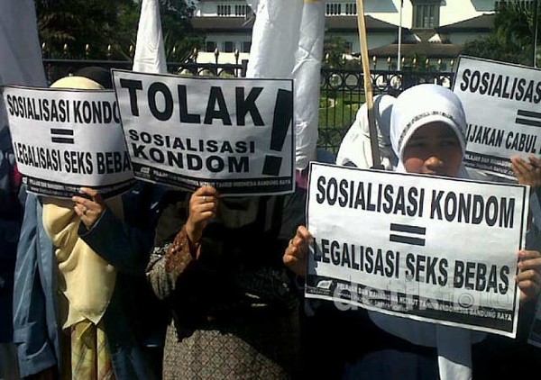 HTI Tolak Sosialisasi Kondom