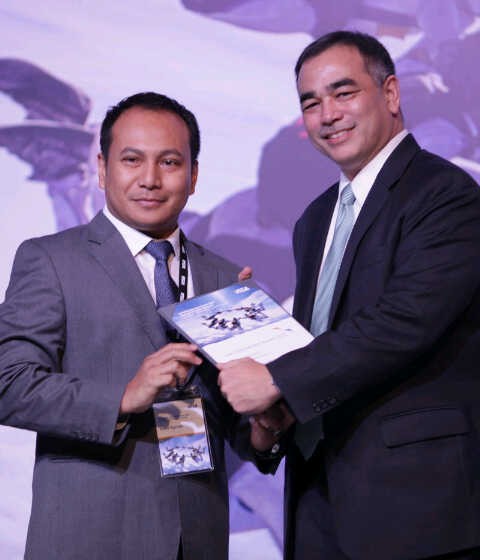 Bongkar Kejahatan Kartu Kredit, Kasat Resmob Polda Metro Raih Penghargaan