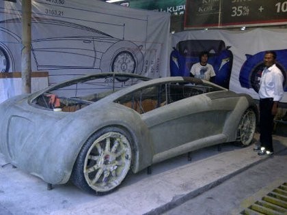 Bodi Mobil Listrik Dahlan Iskan Pakai Serat Karbon