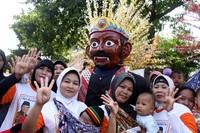 Ondel-ondel mewarnai kanpanye cabug nomor urut 4 tersebut. (dok PKS)