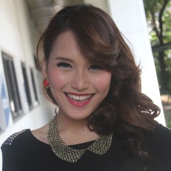 Ayu Ting Ting Hobi Dibonceng Pacar