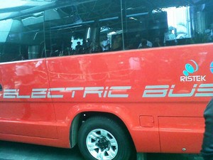 RI Kini Punya Minibus Listrik Berkapasitas 15 Orang
