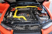 Bagian mesin juga tak luput dari perubahan dengan adanya penambahan NOS yang dikawinkan dengan twin turbo VR4, header VR4, muffler 5-Zigen, spark plug iridium, filter udara carbon, blow off greedy dan intercooler Zero1. (M Ikhsan/detikOto).