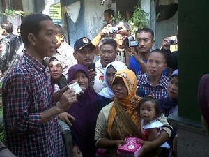 Kampanye di Pulau Harapan, Jokowi Ditanya Kelanjutan Mobil Esemka