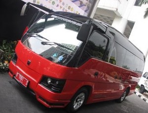 15 Menit Menikmati Kesenyapan Bus Listrik