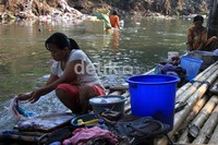 Data Kementerian Lingkungan Hidup (KLH), 80 persen pencemaran di Sungai Ciliwung disebabkan karena limbah domestik.