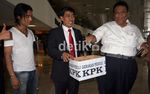 Charly Serahkan Uang Hasil Ngamen ke Komisi III