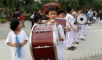 Marching band anak-anak pun akan ikut meramaikan pernikahan Nassar dan Muzdhalifah. Herianto Batubara/detikHOT.