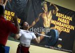 Atlet Angkat Besi Siap Berjaya di Olimpiade 2012