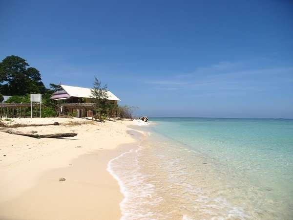 10 Tempat Terbaik untuk Berbulan Madu di Indonesia