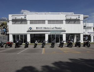 Tempat Kongkow Motor BMW Terbesar di Dunia
