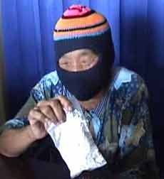 Nyaru Jualan Pecel, Seorang Nenek Edarkan Narkoba