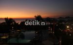 Menikmati Sunset di Flores