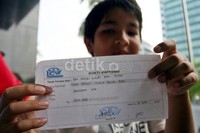Uang yang berada di dalam celengan tersebut berjumlah Rp 317 ribu. Ramses/detikcom.