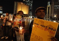 Persoalan Papua menjadi kompleks karena menyangkut ekonomi triliunan rupiah di sana. Juga budaya, kerusakan lingkungan hingga politik.