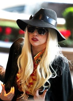 Lady Gaga Pamer Lagu Tentang Putri Diana