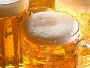 Gratis Bir Setahun Buat Yang Beri Pemuda Ini Pekerjaan!