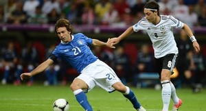 Jerman vs Italia: Kreativitas Montolivo dkk Matikan Oezil cs