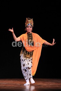 Salah satu tarian dari Banyuwangi, Jejer Gandrung, juga ditampilkan.