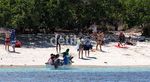 Mengunjungi Pulau Komodo