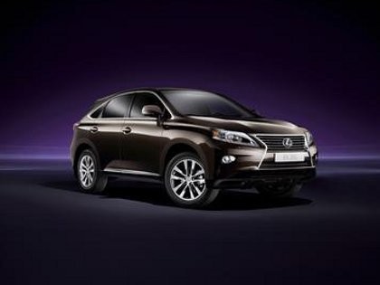 Kasus Karpet Nyangkut, Toyota Tarik Lexus