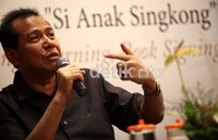 Buku ini berisi penggalan pengalaman dalam merintis bisnis, serta suka duka Chairul yang berusaha keluar dari jerat kemiskinan.