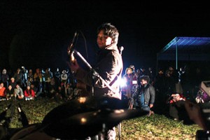 Live Review: Float