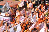 Usai kampanye di GOR Sumantri Brojonegoro, pendukung Hidayat-Didik berkonvoi. (dok Hidayat-Didik)