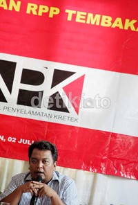 Rencananya, ribuan petani dari Jawa Tengah, Yogya dan Jawa Timur akan berdemo di Kementerian Kesehatan, Kemenkum HAM dan Kemenko Kesra. Para pedagang asongan yang menggantungkan dengan berjualan rokok juga akan ikut serta.