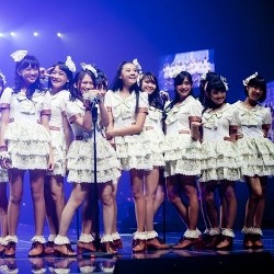 Girlband Remaja Jadi Korban Penonton Iseng, Salah Siapa?