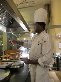 Chef de cuisine Zulficar Kareem didatangkan dari Pune Marriott Hotel and Convention Centre India untuk menciptakan kebab dengan citarasa autentik. (Fitria Rahmadianti/Detikfood)