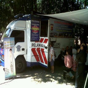 SIM Keliling Mangkal di Giant Pasteur