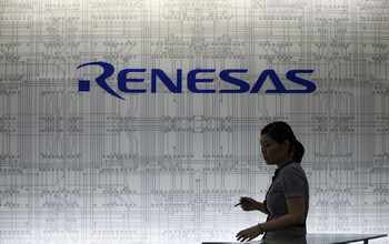 Renesas Electronics berdiri tahun 2010 setelah anak perusahaan semikonduktor NEC merger dengan Mitsubishi Electric dan Hitachi. Kini Mitsubishi, Hitachi dan NEC adalah tiga besar pemegang saham Renesas. (Reuters).