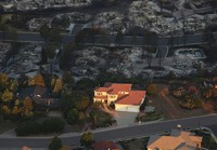 Sedikitnya 346 rumah hangus terbakar. Spencer Platt/Getty Images.