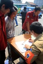 Merokok di Angkot, Puluhan Sopir Dirazia