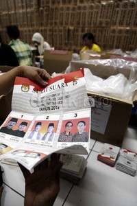 Di Kotamadya Jakarta Pusat sendiri penyortiran surat suara direncanakan selesai dalam minggu ini dan kemudian didistribusikan di delapan kecamatan di wilayah Jakarta Pusat.