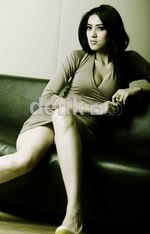 Pose Seksi si Cantik Sabrina